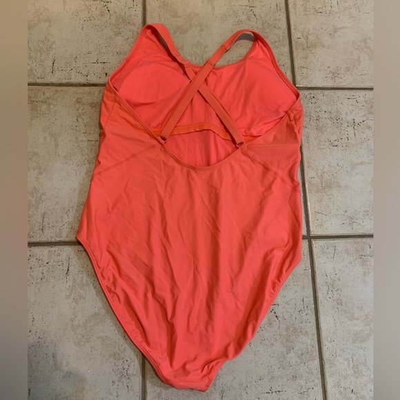 Lolë Salmon Pink V-Neck Criss-Cross Back One-Piece Swimsuit - Size 16 - Picture 6 of 7